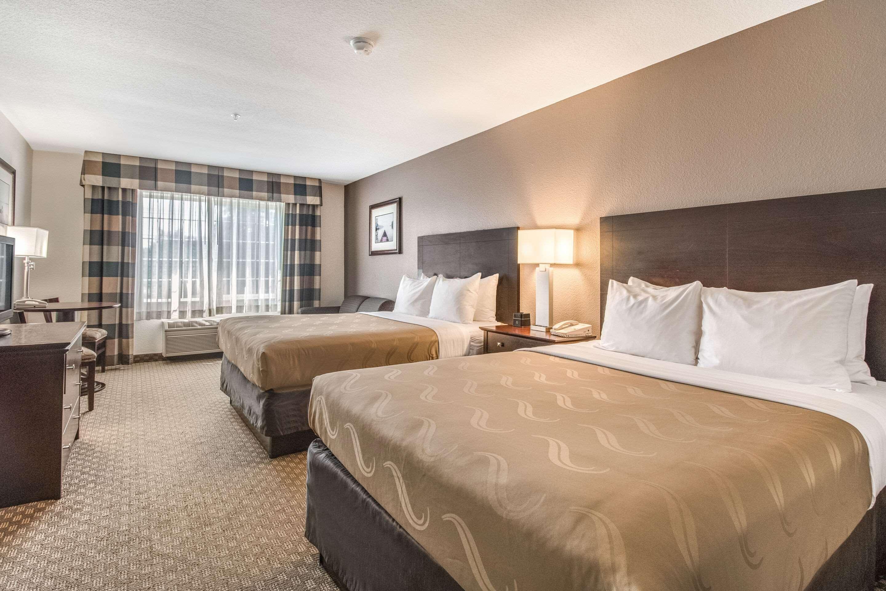 Quality Inn Грешем Экстерьер фото