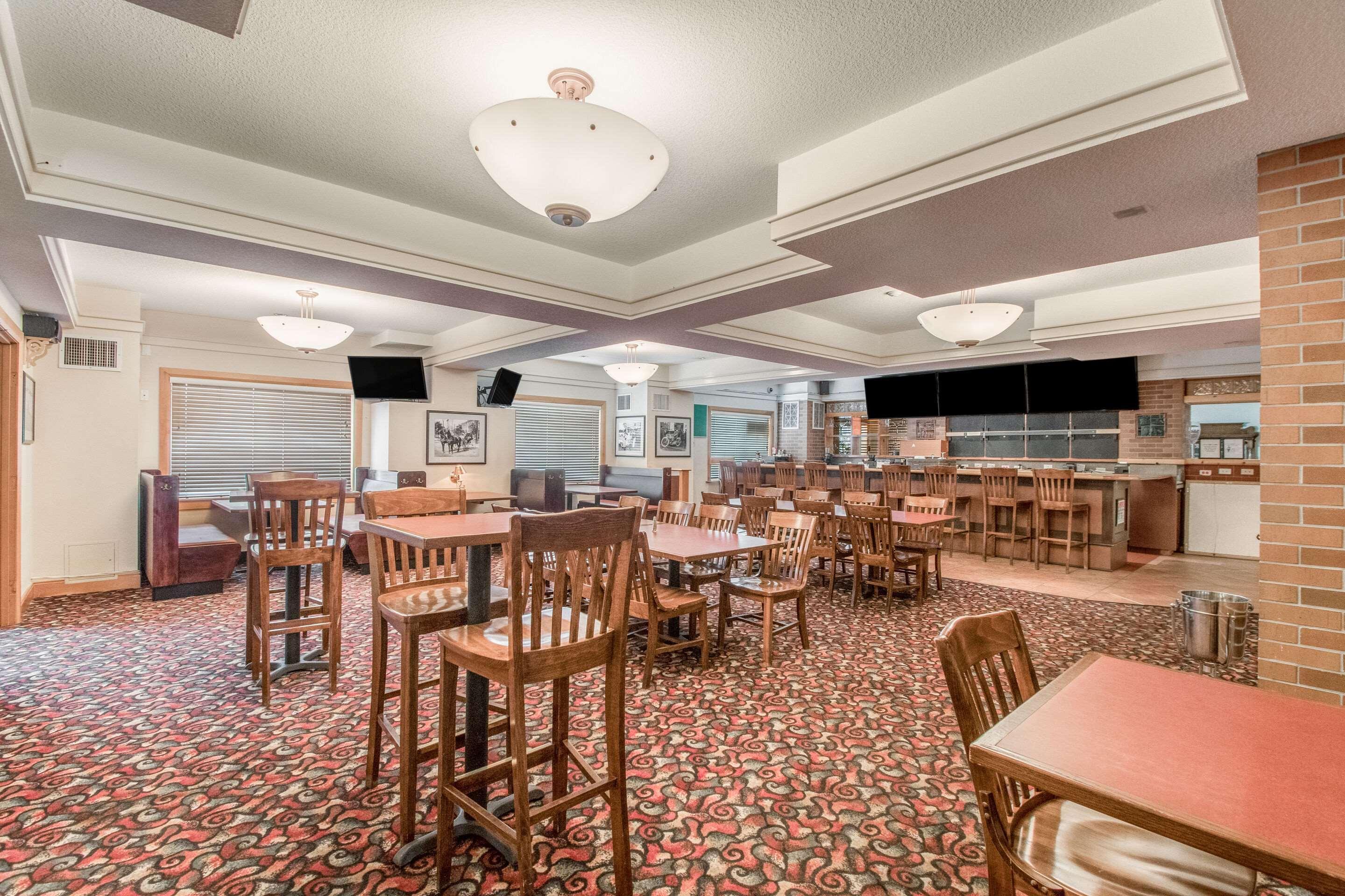 Quality Inn Грешем Экстерьер фото
